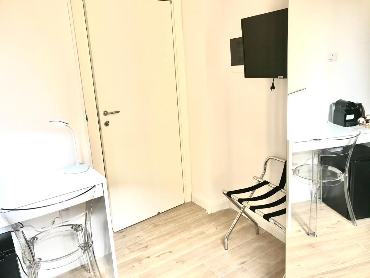 Agora Singola Con Bagno Privato Adiacente Bed and Breakfast Napoli Eksteriør billede