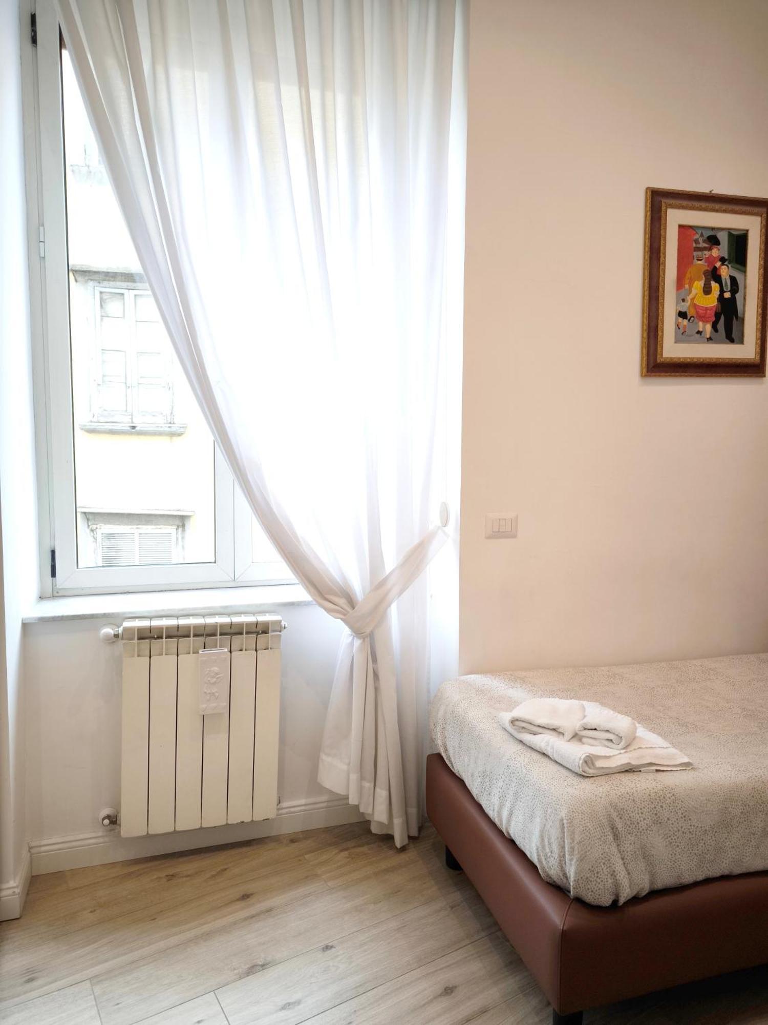 Agora Singola Con Bagno Privato Adiacente Bed and Breakfast Napoli Eksteriør billede